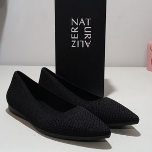 Naturalizer Flats